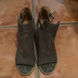 Universal Thread Heals